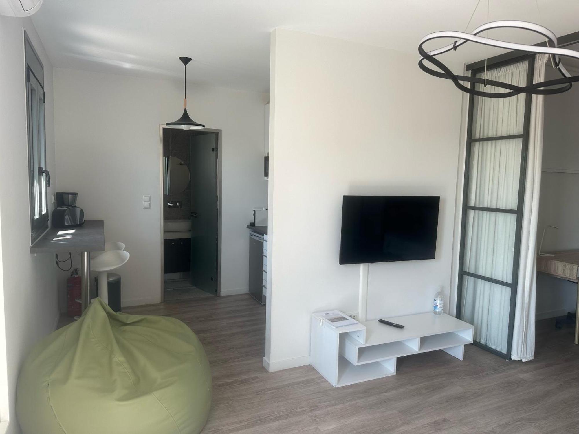 Emily In Athens - Central Chic Flat With Terrace Syntagma E1 外观 照片